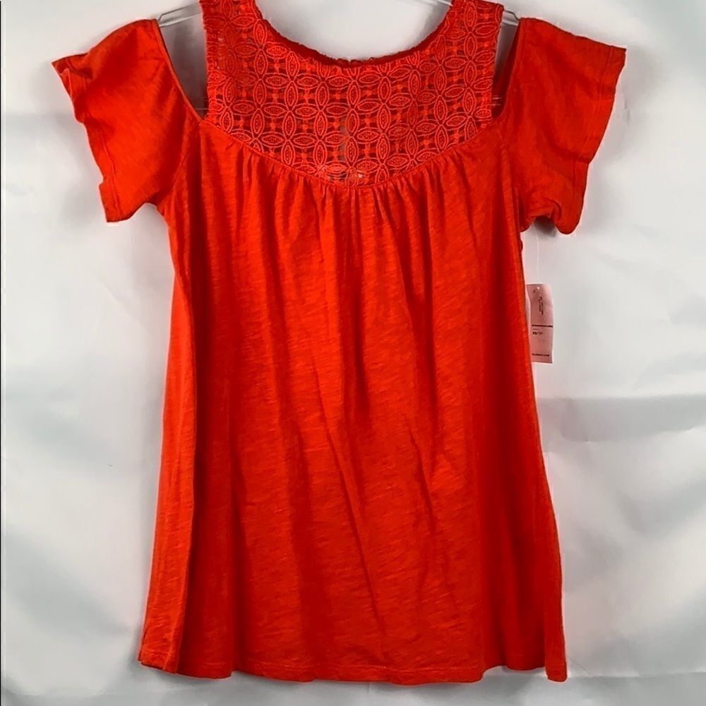 Old Navy lace short sl. Orange cold shoulder top